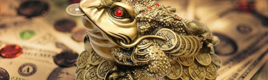 A toad with a room in the mouth - a talisman to attract money