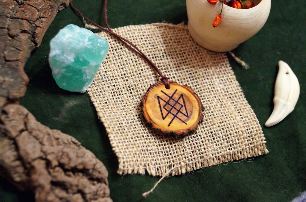 how to make amulet